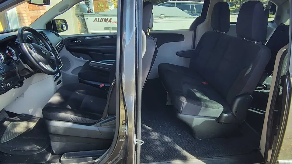 Dodge Grand Caravan 2017 photo 5