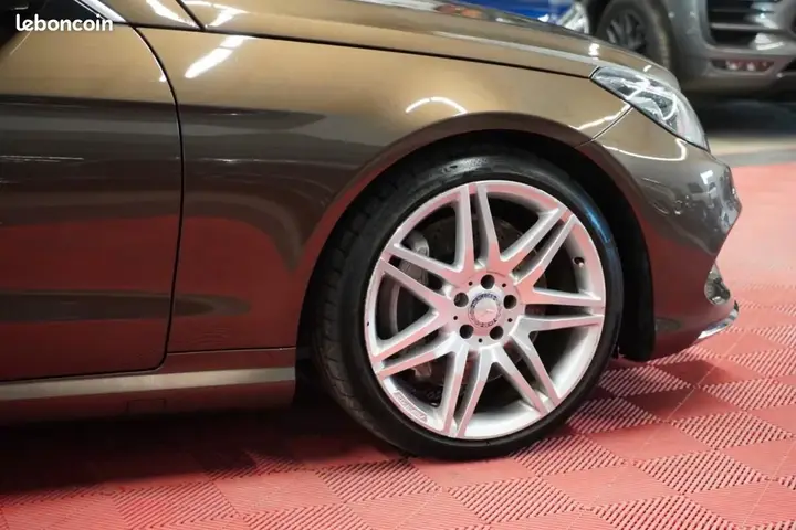 Mercedes-Benz E-Class 2014 photo 5