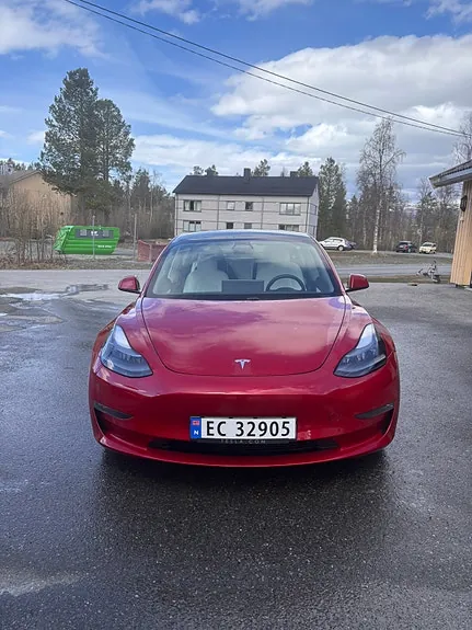 Tesla Model 3 2021 photo 3