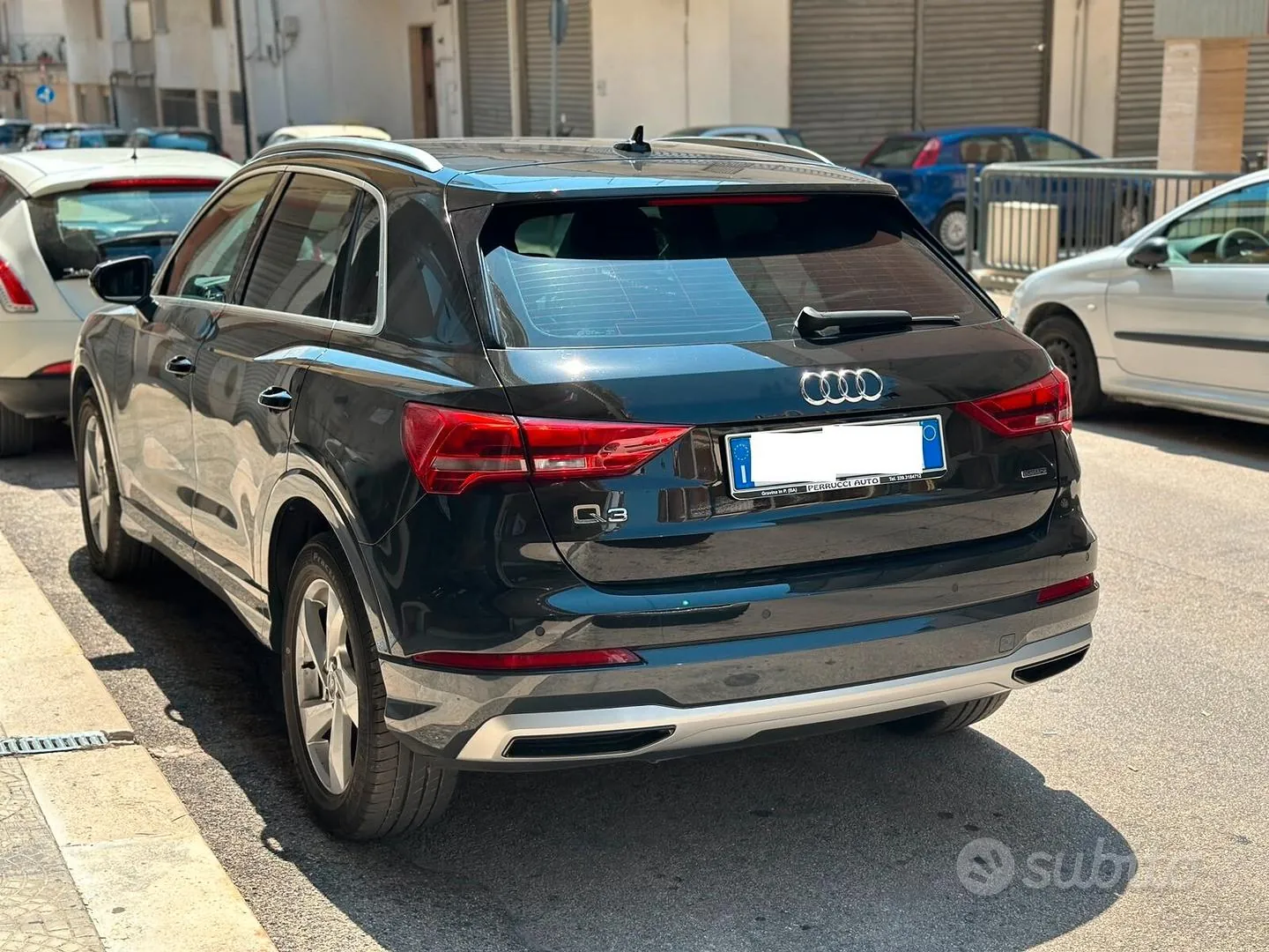 Audi Q3 2021 photo 2