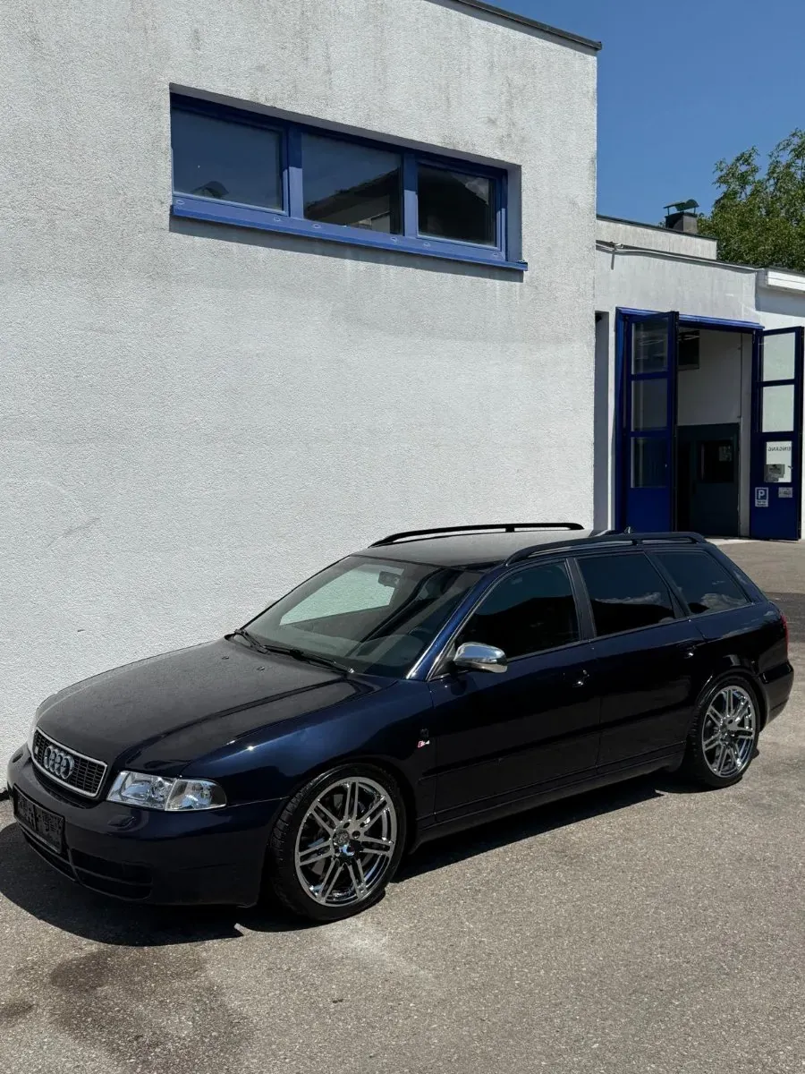 Audi A4 1998 photo 3