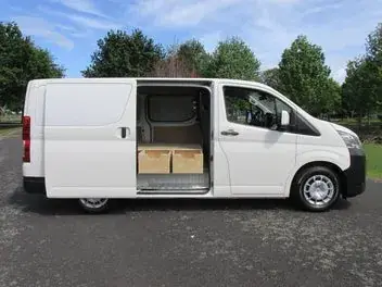 Toyota Hiace 2022 photo 4