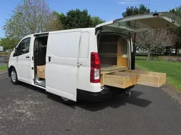 Toyota Hiace 2022 photo 3