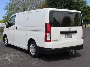 Toyota Hiace 2022 photo 5