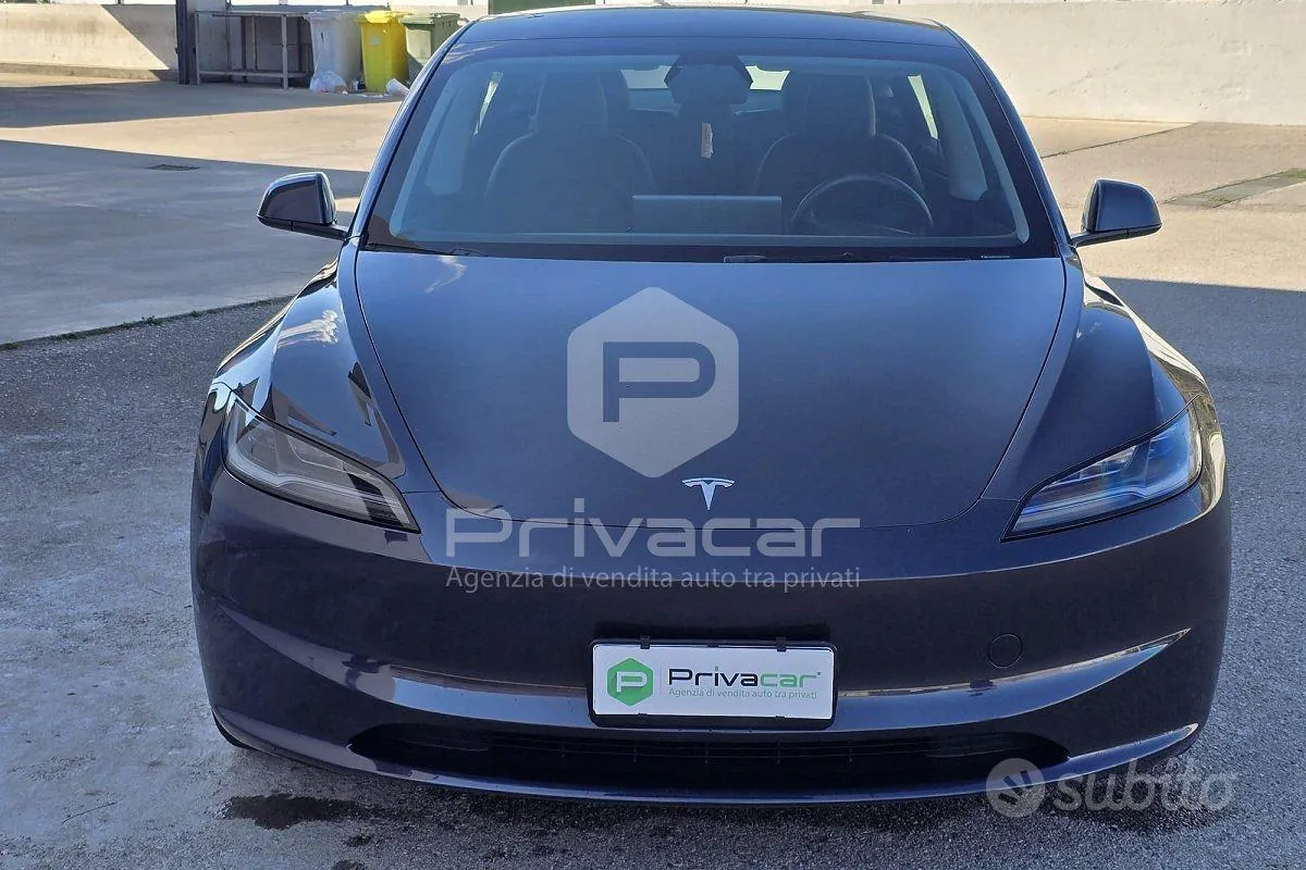 Tesla Model 3 2025 photo 2