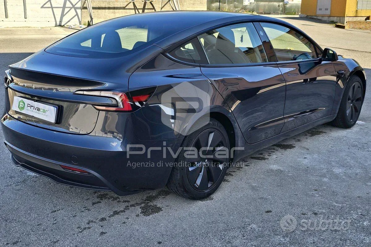 Tesla Model 3 2025 photo 5