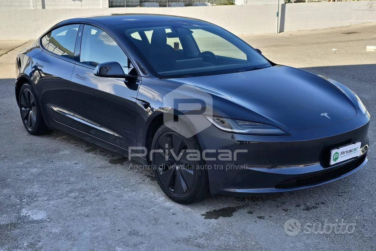 Tesla Model 3 2025 photo 3