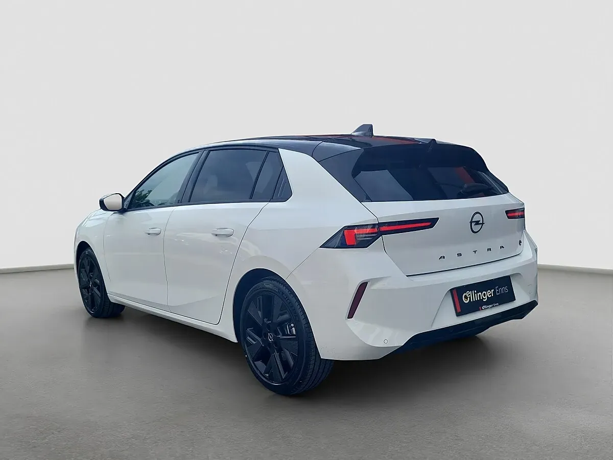 Opel Astra photo 3
