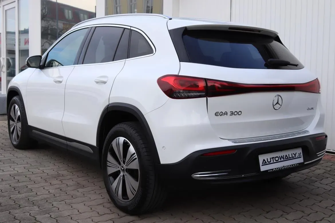 Mercedes-Benz Eqa 2023 photo 3