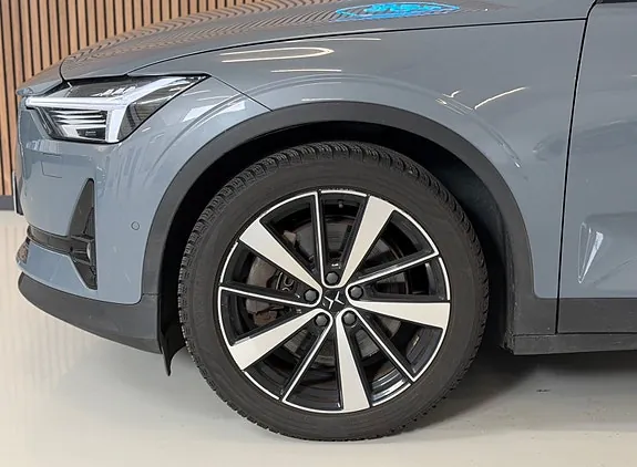 Polestar 2 2021 photo 2