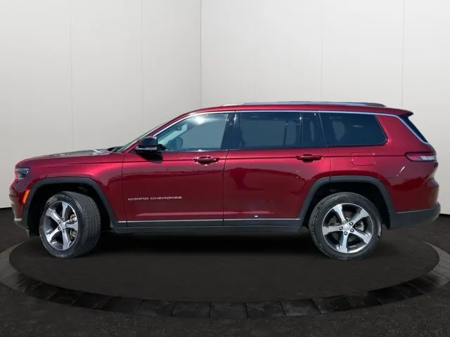 Jeep Grand Cherokee L 2023 photo 2