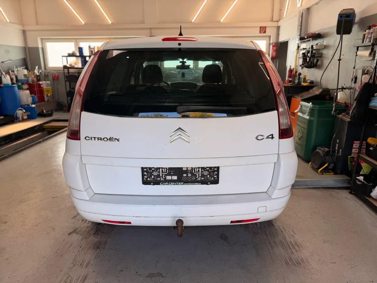 Citroen C4 Picasso 2010 photo 3