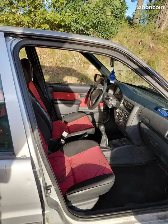 Peugeot 106 2001 photo 3