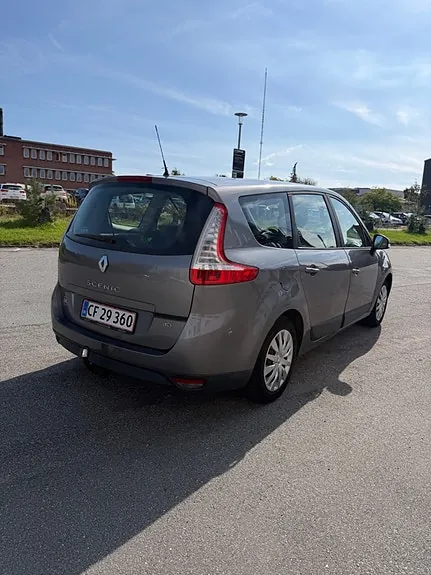 Renault Grand Scenic 2010 photo 3
