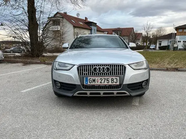Audi A4 Allroad 2013 photo 2