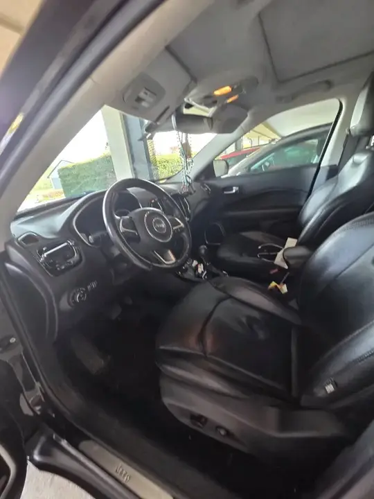 Jeep Compass 2018 photo 2