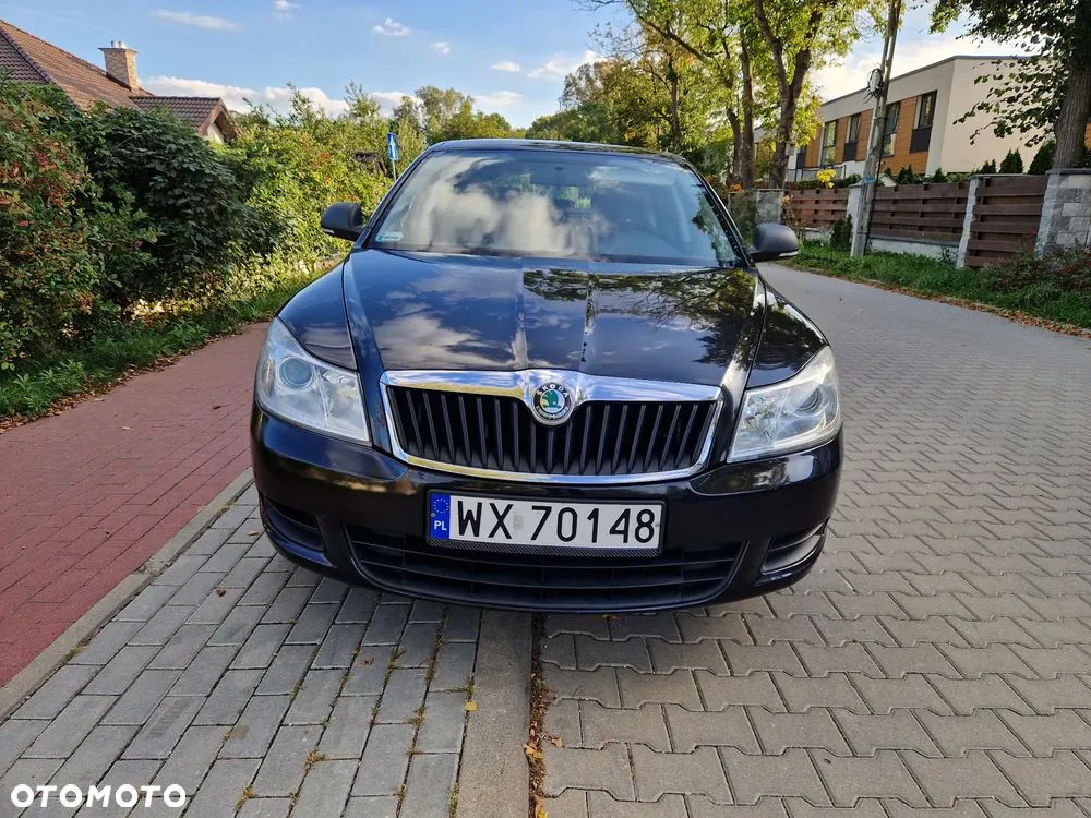 Skoda Octavia 2011 photo 2