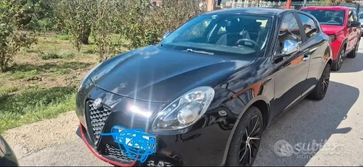 Alfa Romeo Giulietta 2014 photo 2