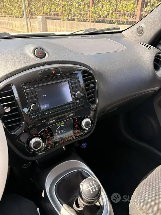 Nissan Juke 2011 photo 5