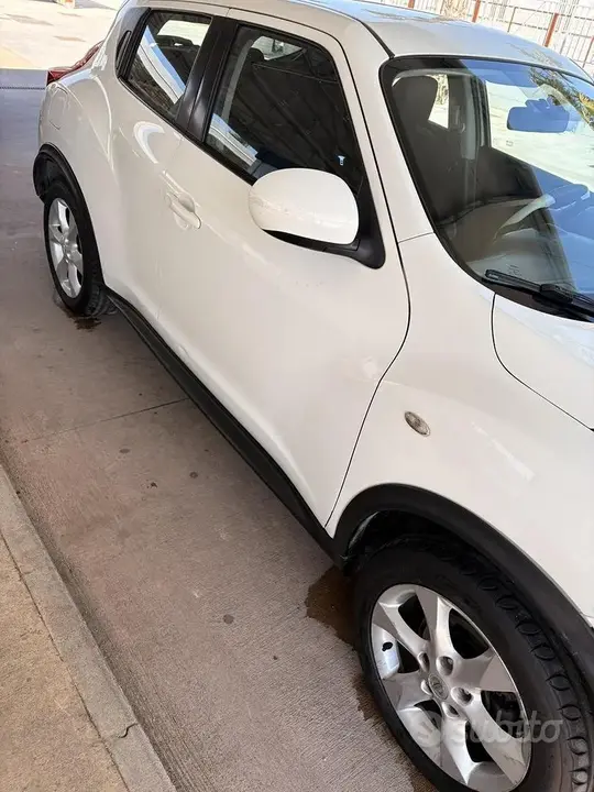 Nissan Juke 2011 photo 4
