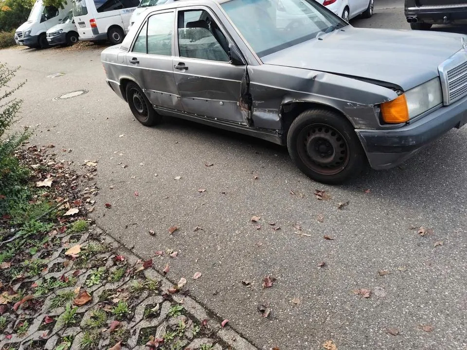Mercedes-Benz 200