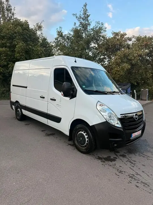 Opel Movano