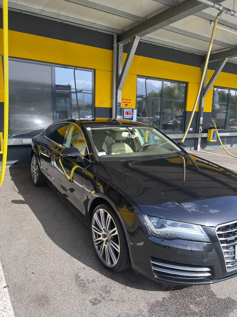 Audi A7 2012 photo 2