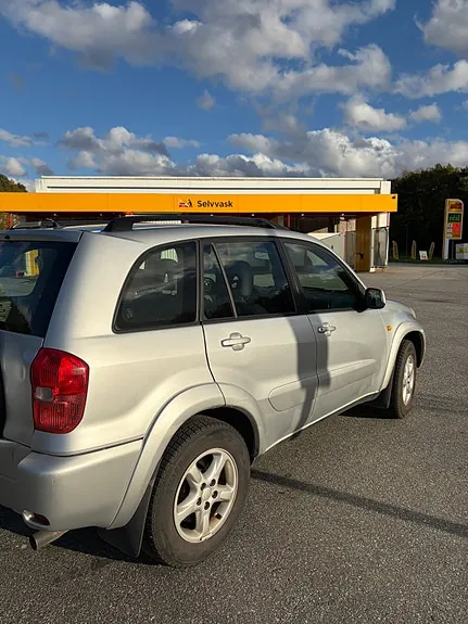 Toyota Rav4 2002 photo 4
