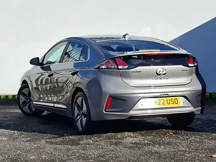 Hyundai Ioniq 2022 photo 2