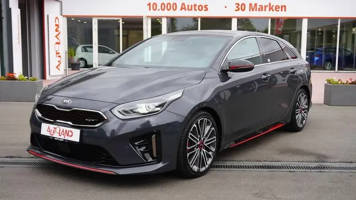 Kia Proceed