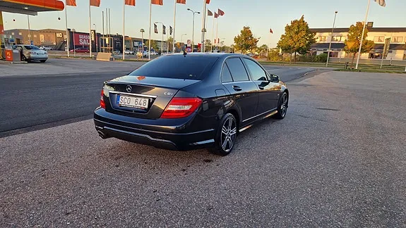 Mercedes-Benz C220 2014 photo 3