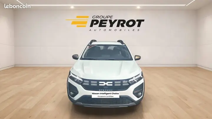 Dacia Sandero 2023 photo 2