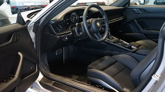 Porsche 911 2022 photo 5