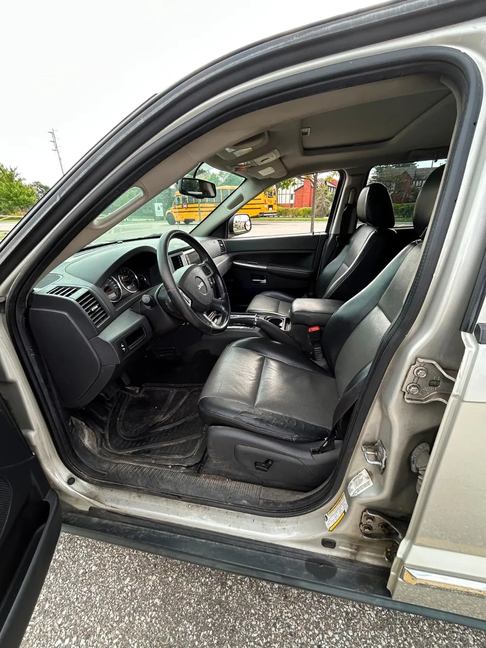 Jeep Grand Cherokee 2010 photo 3