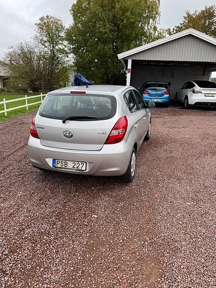 Hyundai I20 2011 photo 2