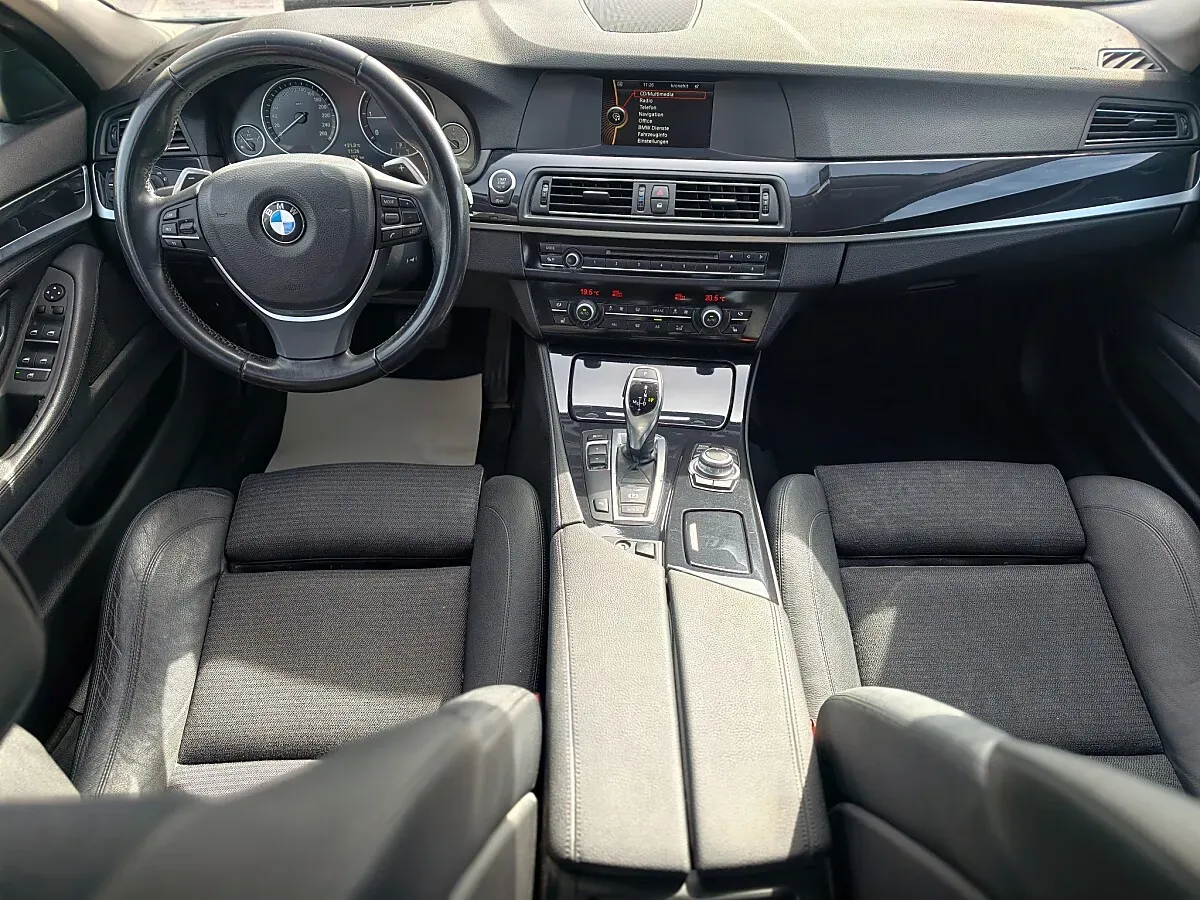 BMW 5 Series 2012 photo 3