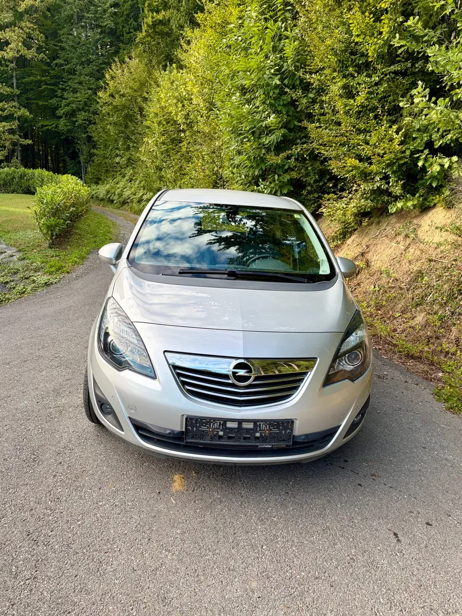 Opel Meriva 2011 photo 2