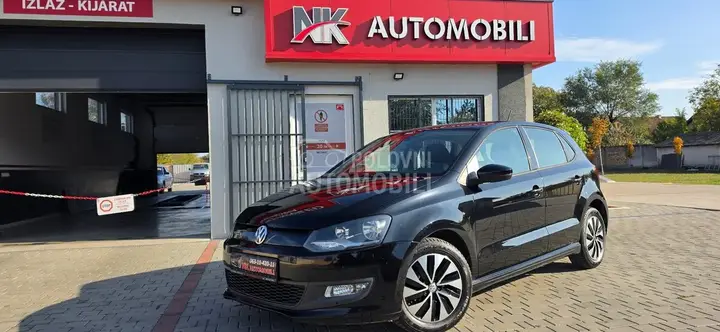 Volkswagen Polo 2015 photo 2
