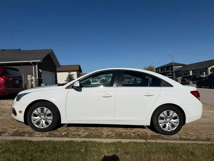 Chevrolet Cruze 2015 photo 2