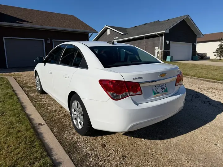 Chevrolet Cruze 2015 photo 3