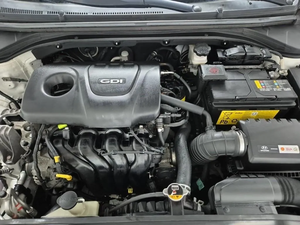 Hyundai Avante 2017 photo 5