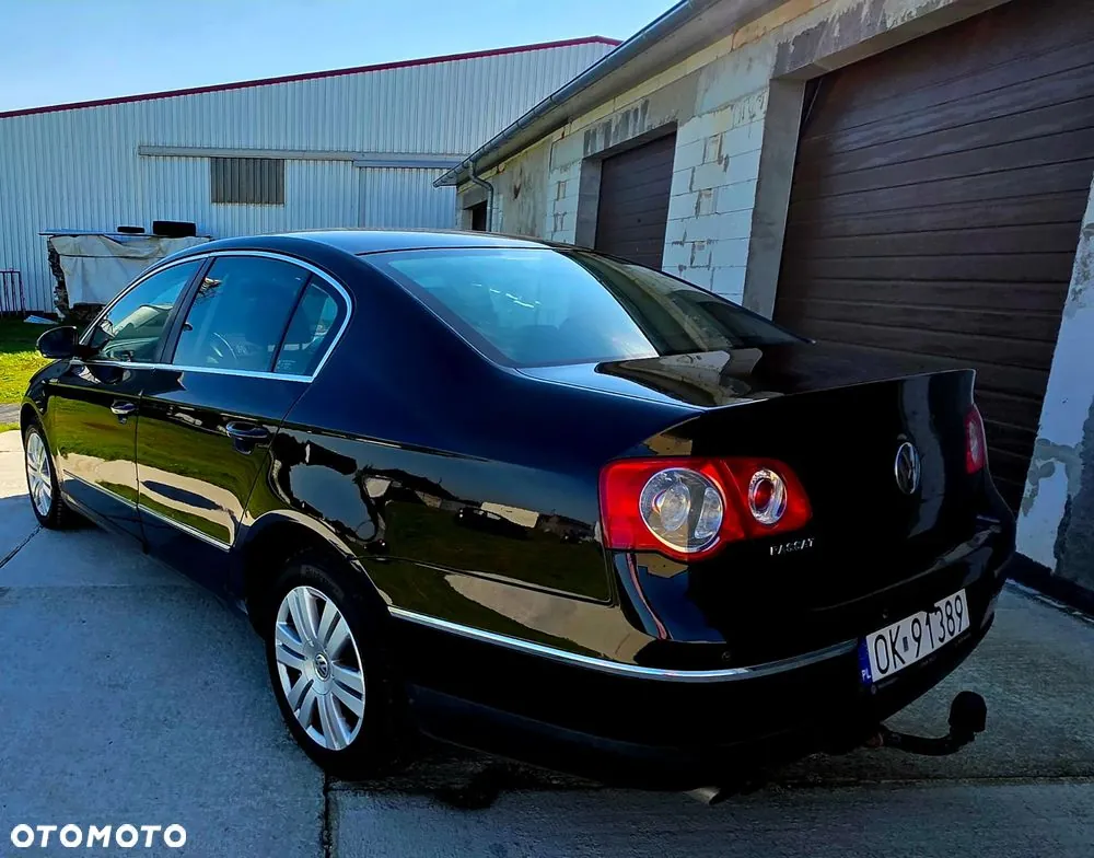 Volkswagen Passat 2009 photo 5