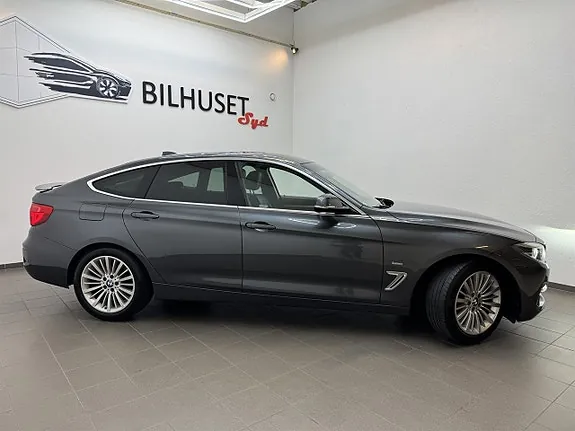 BMW 320 2017 photo 2