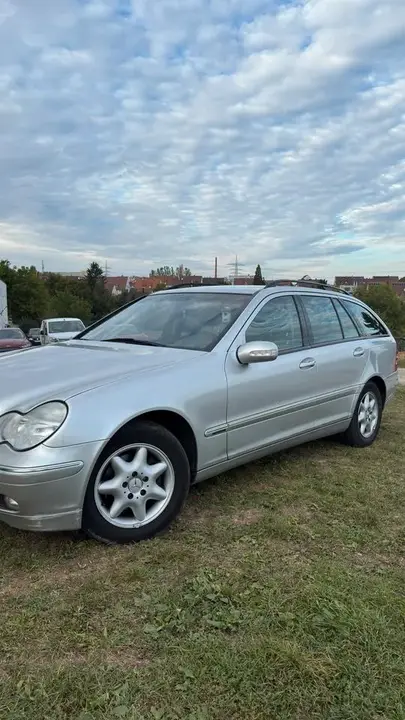 Mercedes-Benz C200