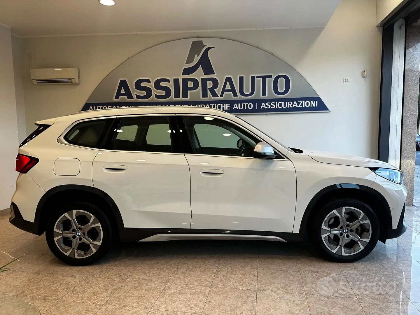 BMW X1 2024 photo 2