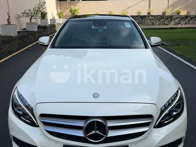 Mercedes-Benz C350 2017 photo 2