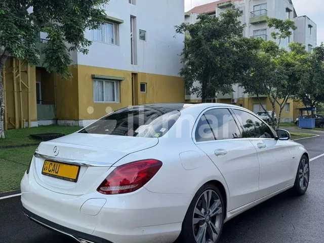 Mercedes-Benz C350 2017 photo 5