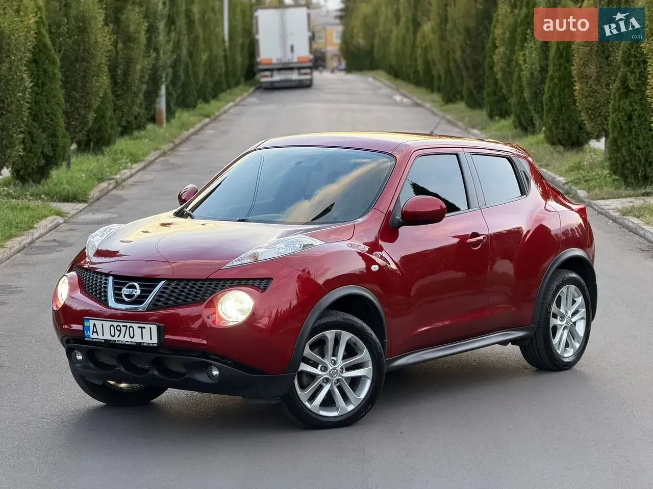 Nissan Juke 2011 photo 2