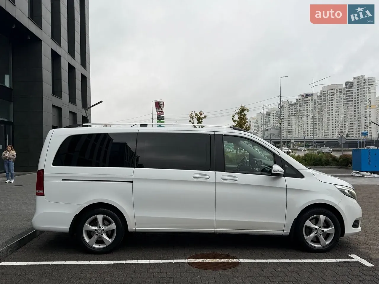Mercedes-Benz V-Class 2017 photo 5