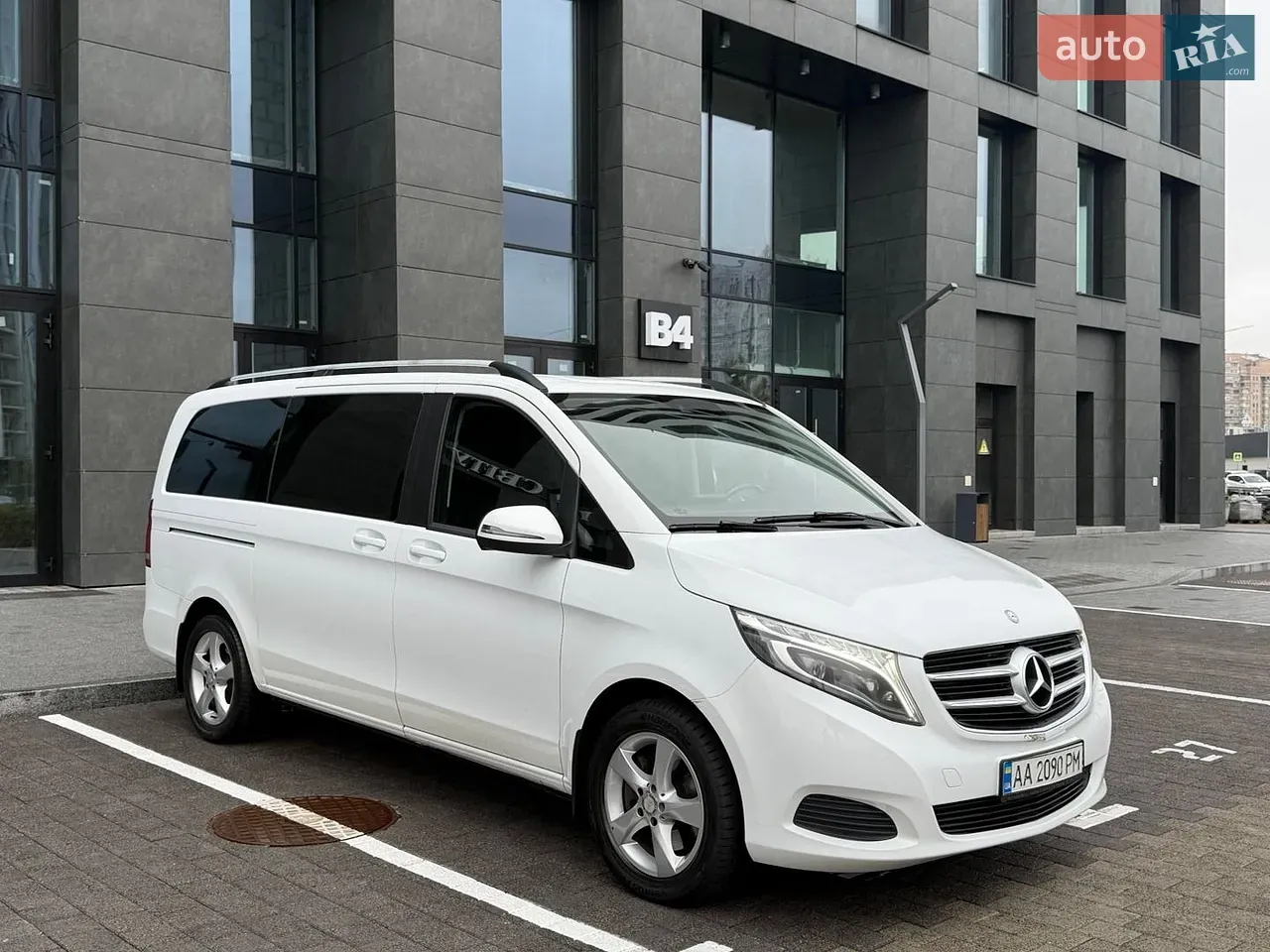 Mercedes-Benz V-Class
